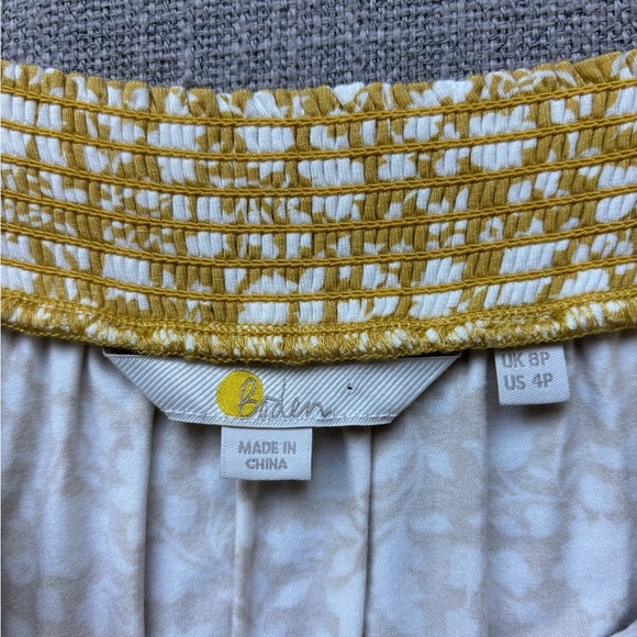 Boden Floral Golden Yellow Romper Feminine Vacation Comfort 4P - Picture 7 of 8